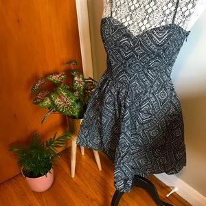 🖤 black and white Forever 21 dress 🖤 size S